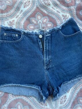 Nick and Sarah Frayed Hem Denim Shorts in Blue